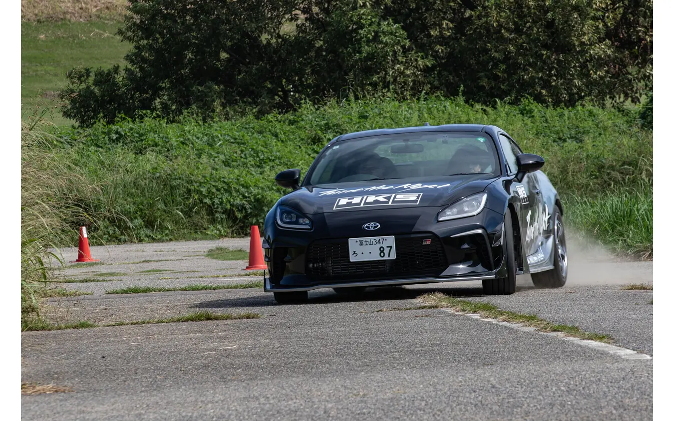 HKS × TOYOTA GR86
