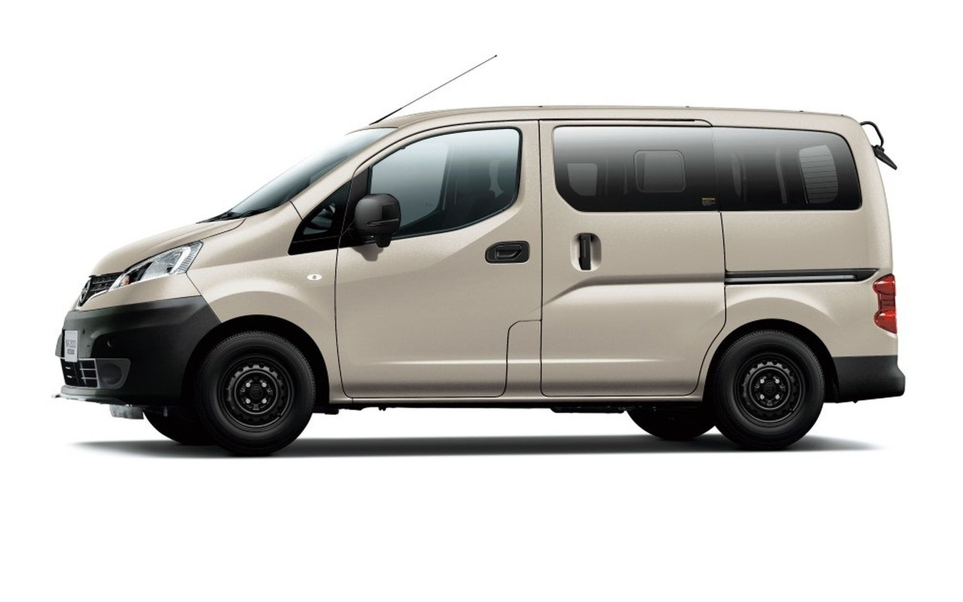 日産NV200バネットの「Outdoor Black Edition」