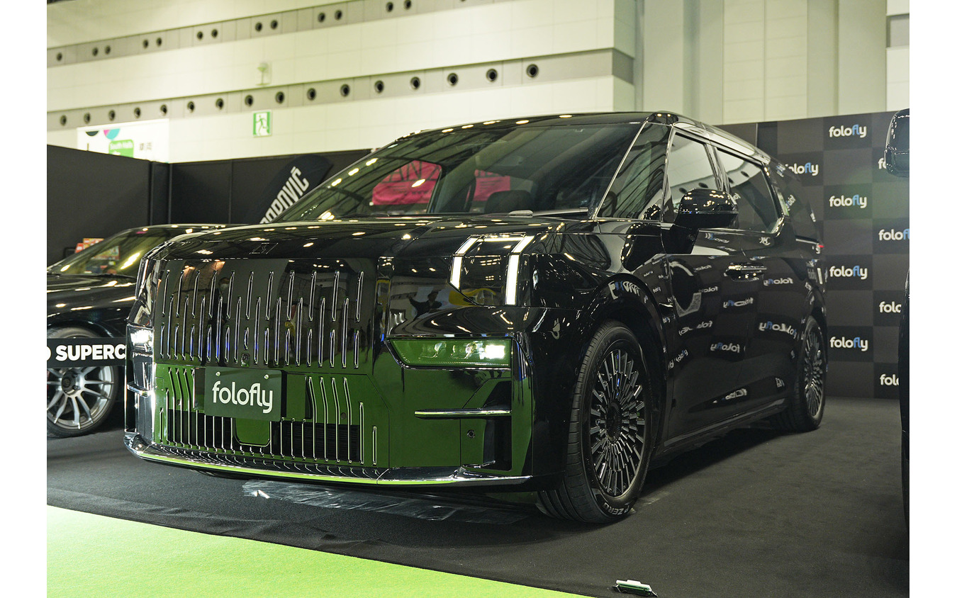 ZEEKR 009（ジャパンモビリティショー2025）