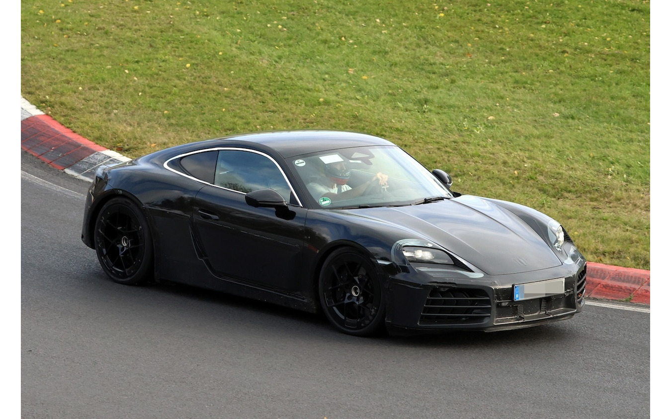 ポルシェ 718ケイマンEV 新型プロトタイプ　スクープ写真