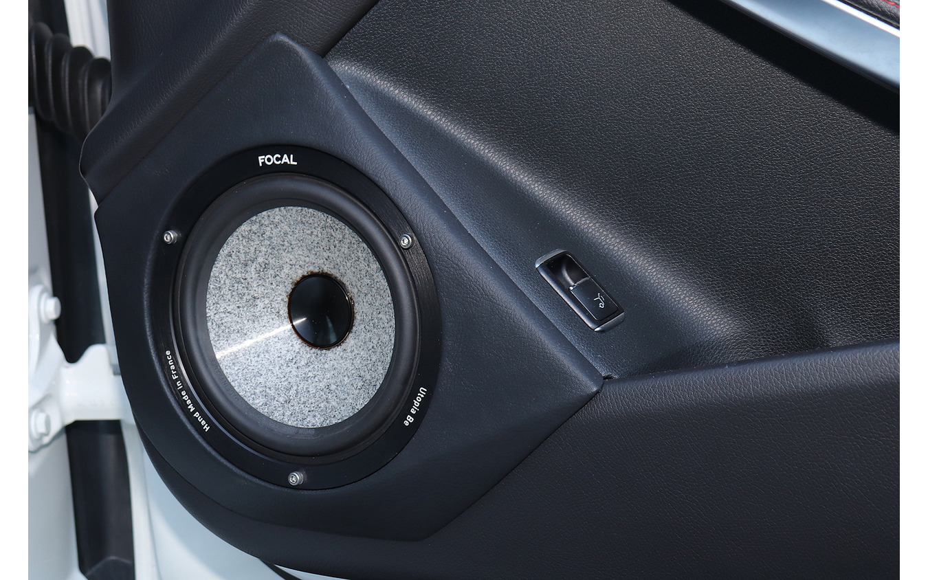 『クァンタム』（茨城県守谷市）にて製作されたオーディオカーの一例。