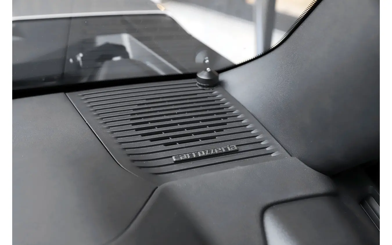 carrozzeria × TOYOTA ランドクルーザー250