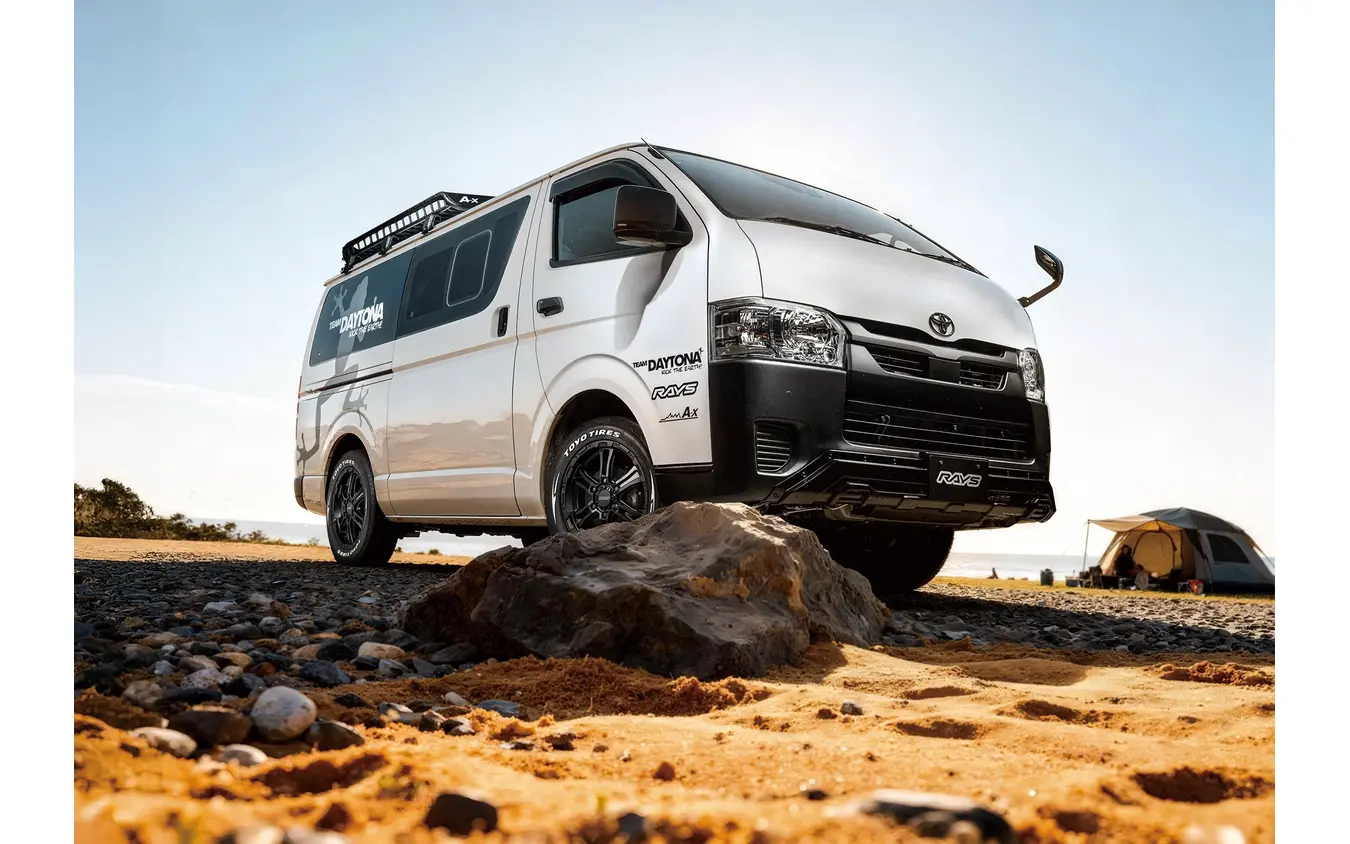 RAYS チームデイトナ FDX-AG × トヨタ ハイエース