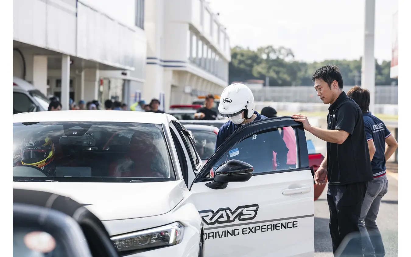レイズ筑波サーキット同乗試乗…ハイパーミーティング2025筑波