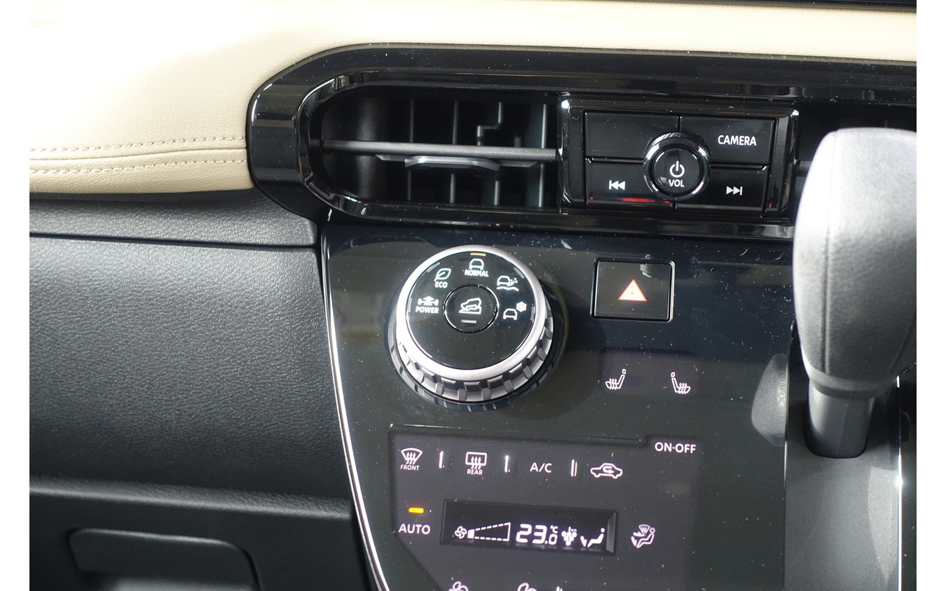 三菱 デリカミニ 新型