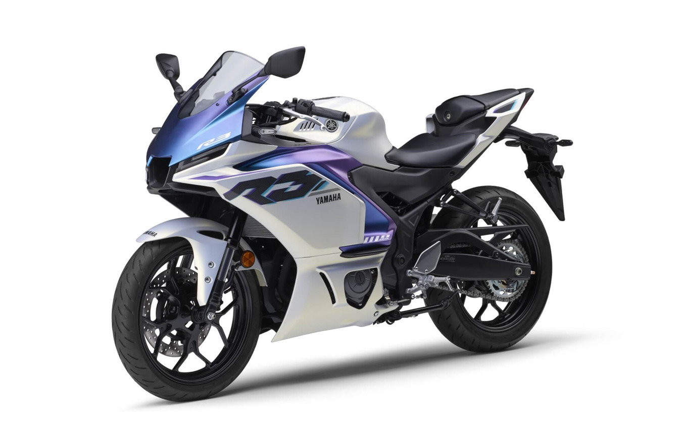 ヤマハ YZF-R25（マットパールホワイト）