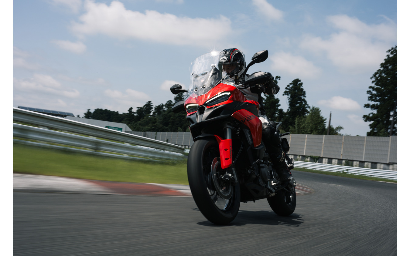 ドゥカティ ムルティストラーダV2S