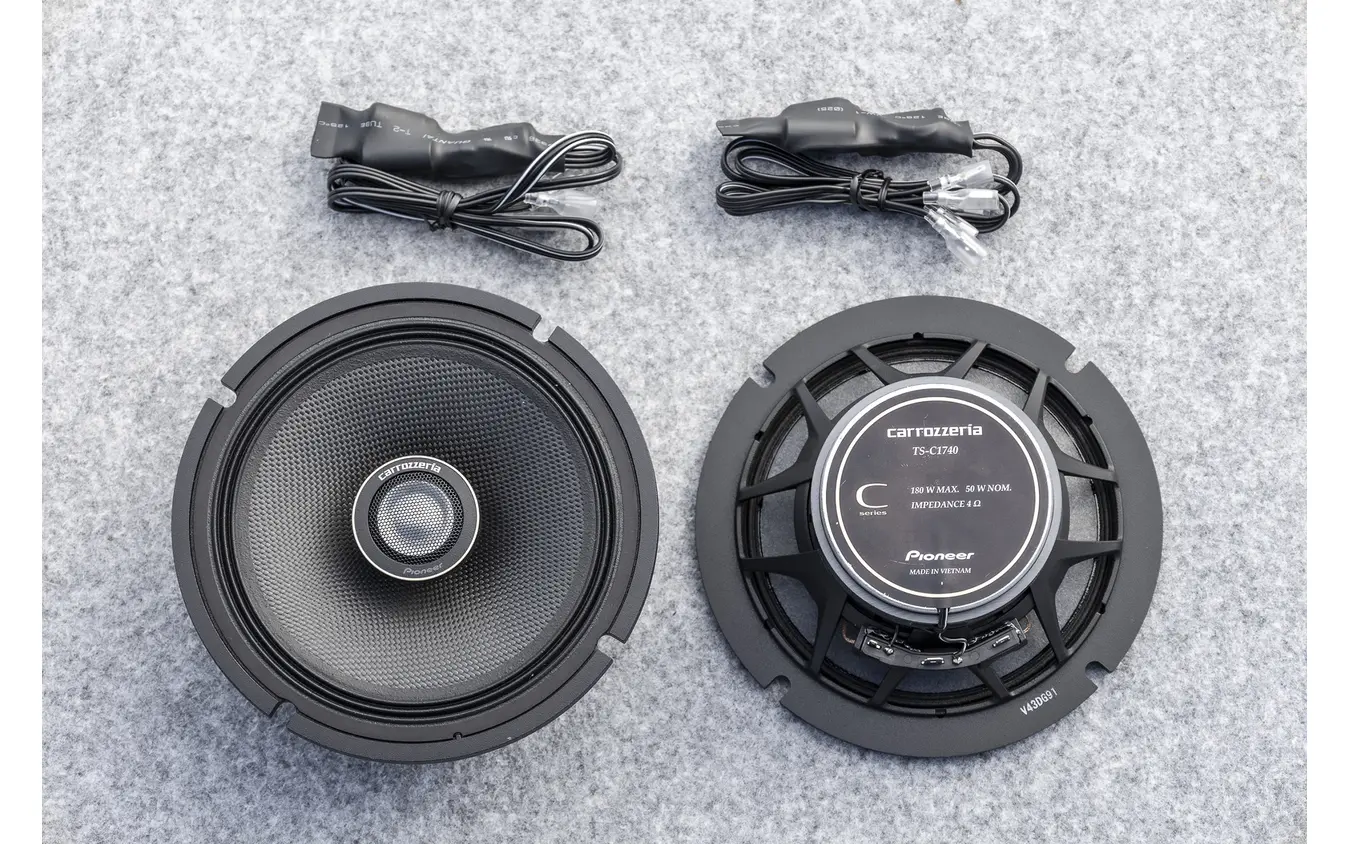 Fシリーズからワンランク上の性能を持つTS-Cシリーズもオススメ。写真はコアキシャルタイプのTS-C1740