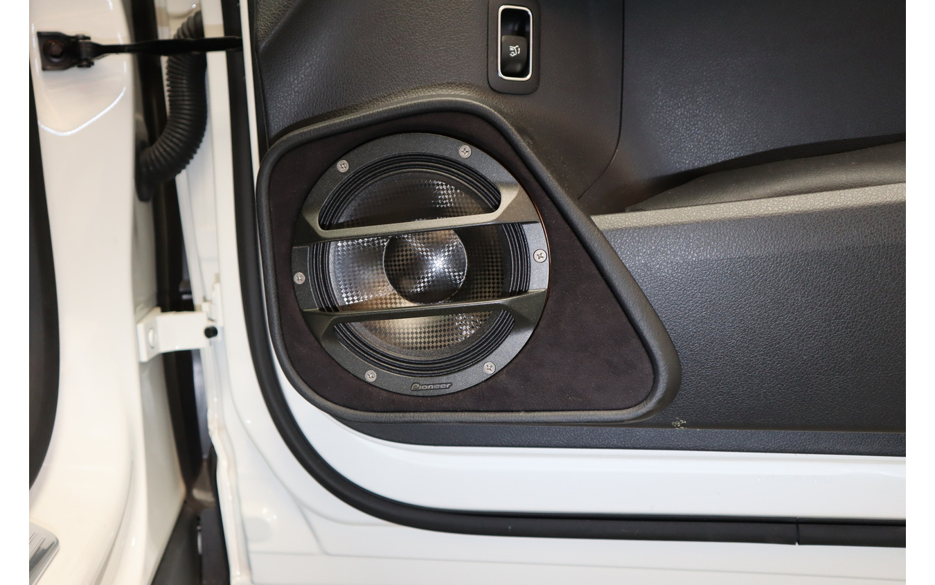 carrozzeria TS-Z1GRデモカー メルセデス・ベンツ GLA180【レジェーラ代表 松野 光志さん】