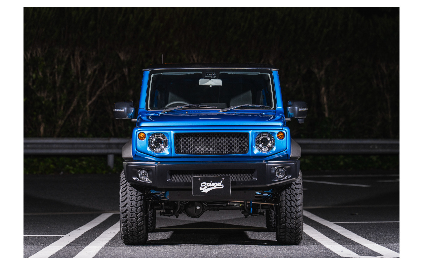 Spiegel. Racing スポーツバンパー フロント（シボ黒・塗装済み仕様）装着例