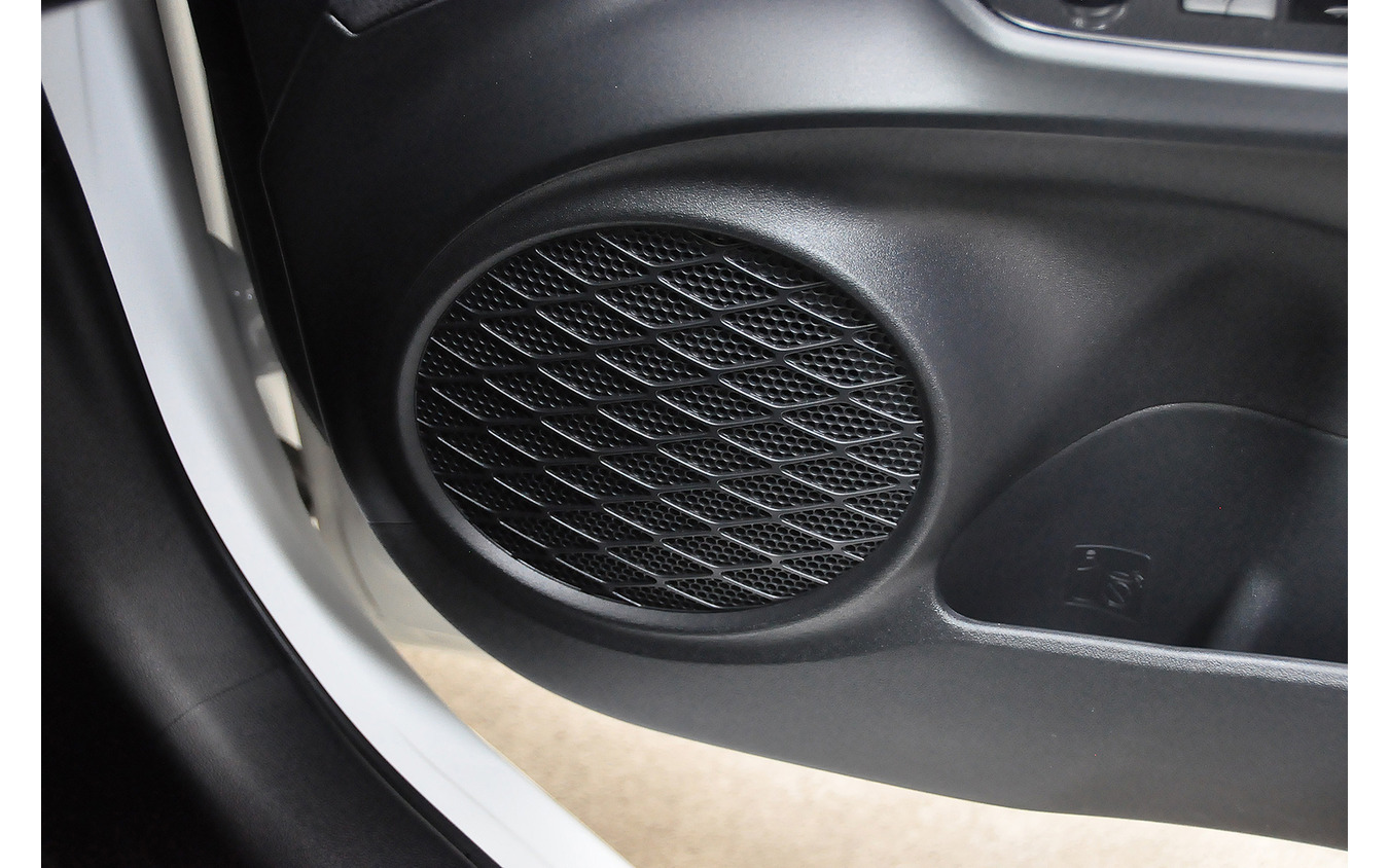 「電源強化」を図ることで、カーオーディオシステムの音は確実に良化する。。