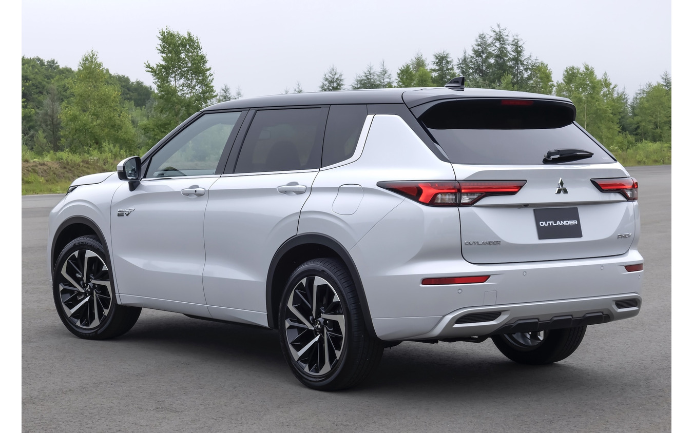 三菱 アウトランダーPHEV（北米仕様）
