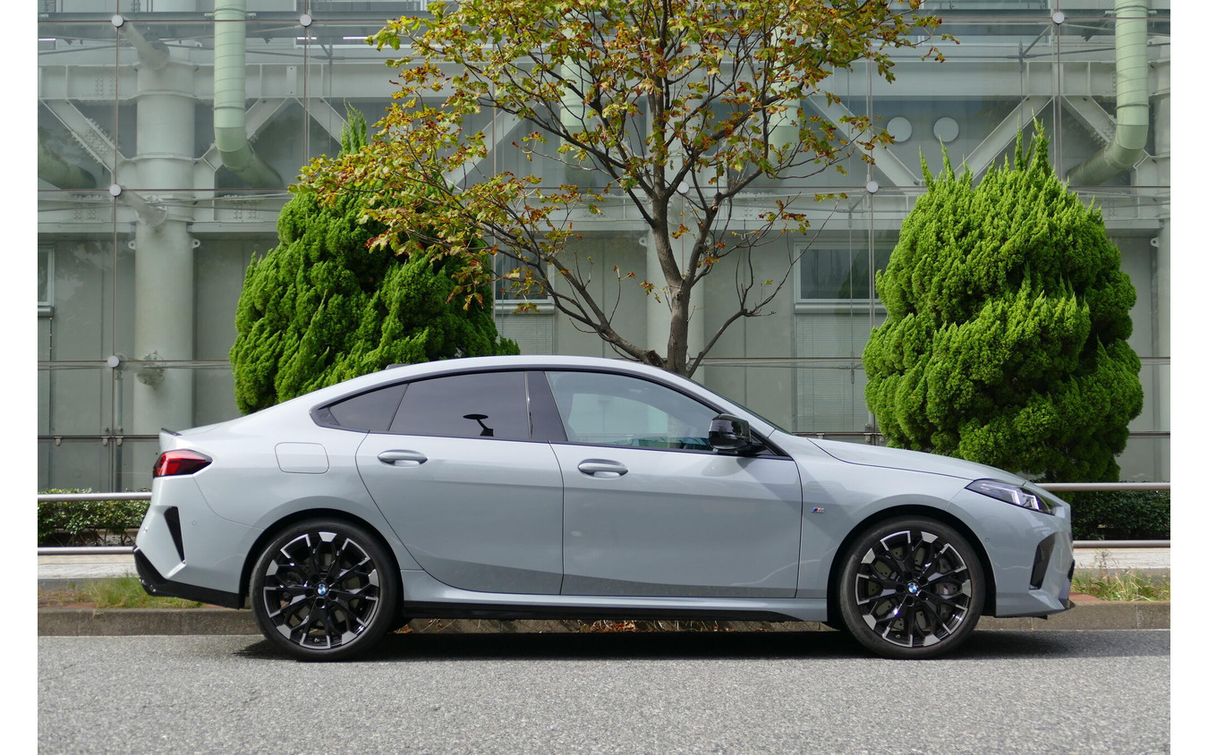 BMW 2シリーズ グランクーペ（M235 xDrive Gran Coupe）