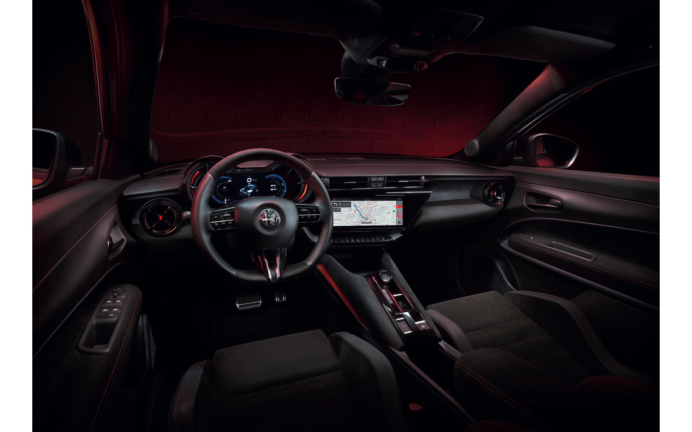 アルファロメオ ジュニア