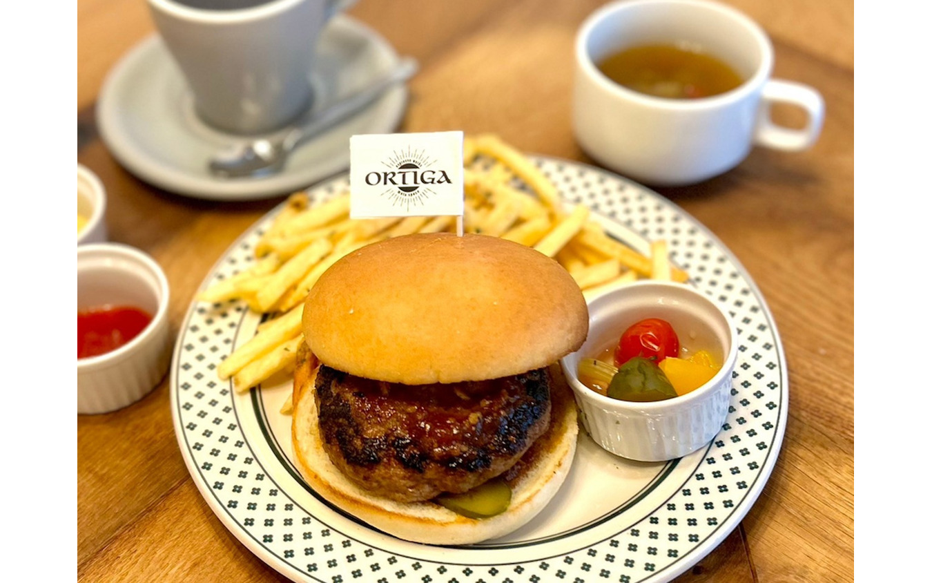 ロイヤルエンフィールドが浅草ORTIGAで「イヤーエンドパーティ2025」を開催