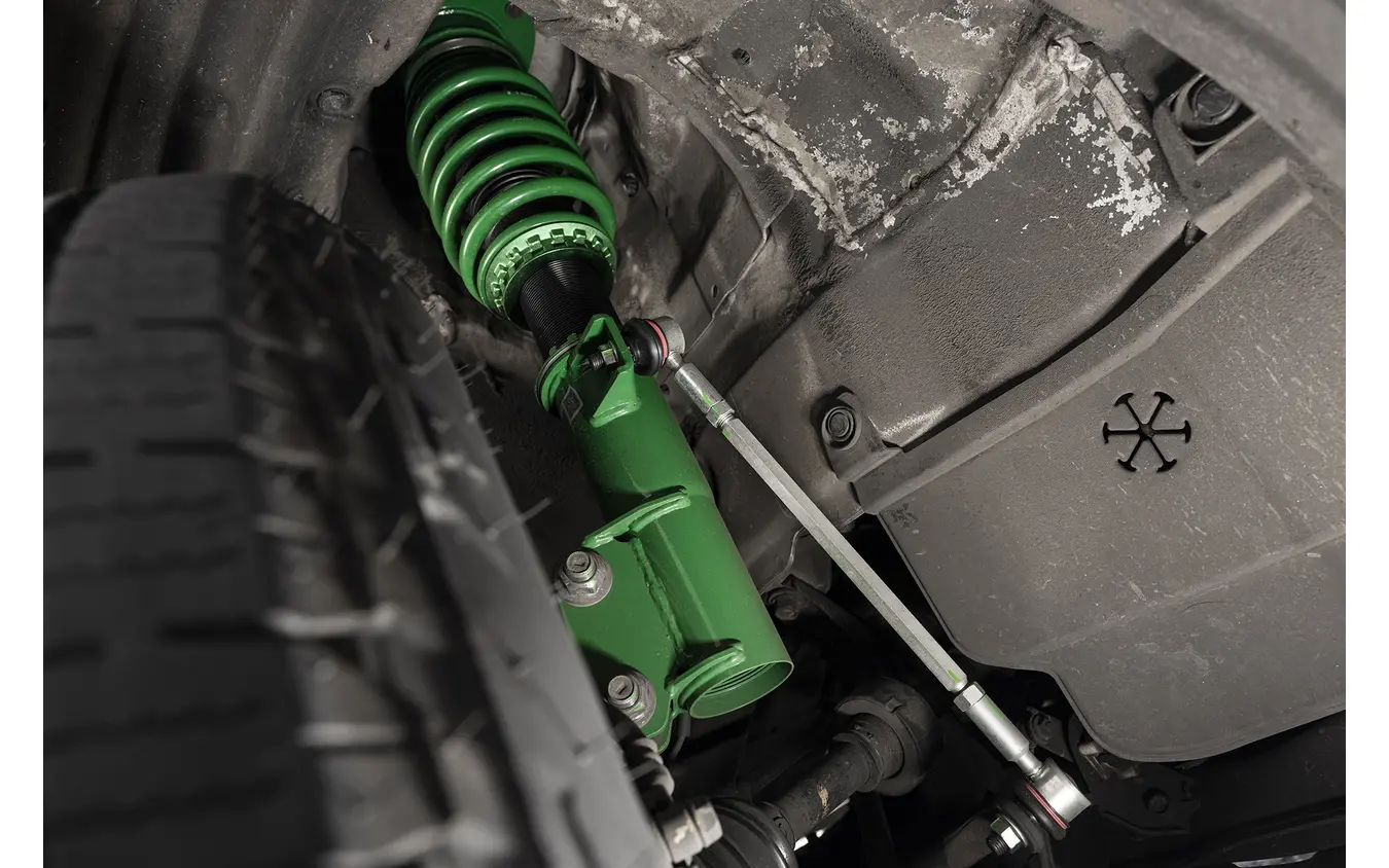 車高アップは乗り心地が悪いは昔の話？ TEINがクロスロードで証明した最適解～カスタムHOW TO特別編～