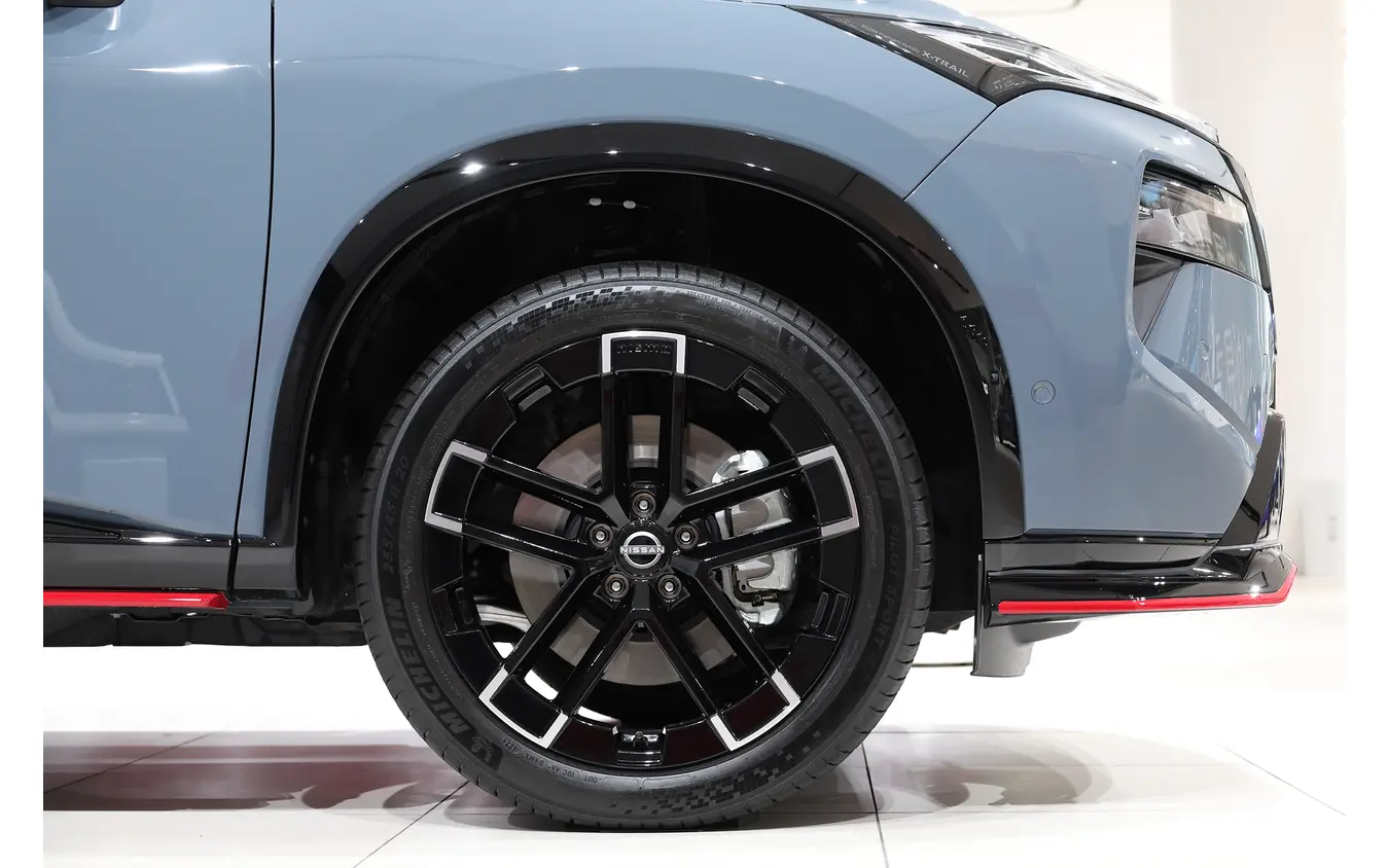 日産エクストレイル“NISMO”と“AUTECH”の魅力を元プロ野球選手・山﨑武司が語る！