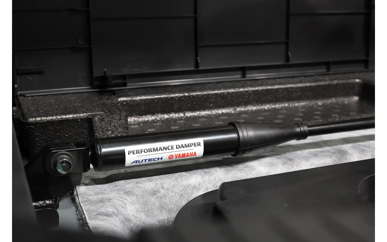 日産エクストレイル“NISMO”と“AUTECH”の魅力を元プロ野球選手・山﨑武司が語る！