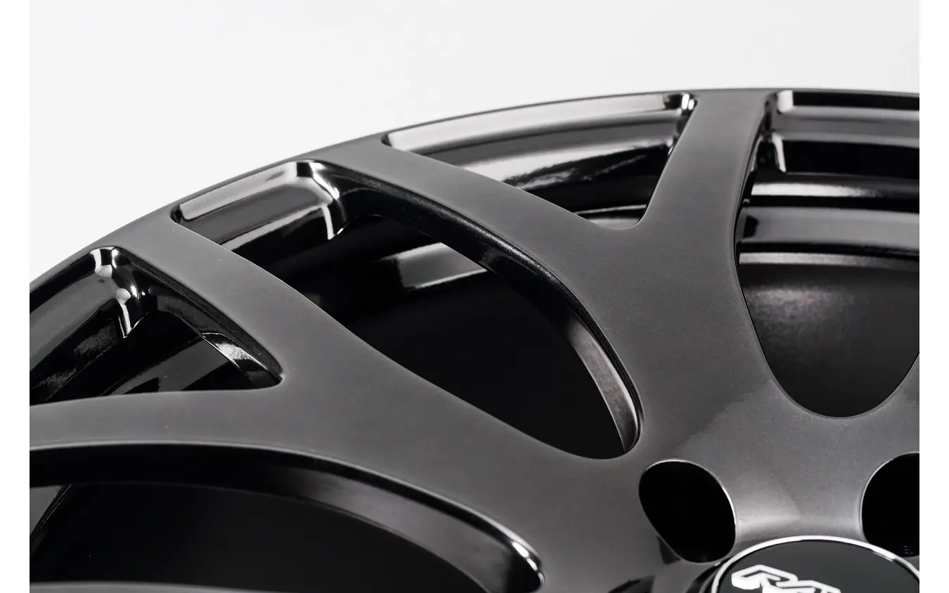 レイズ VMF S-01　（シャイニングスーパーブラック）