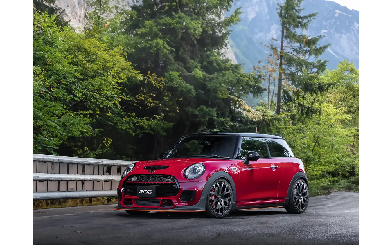 ミニクーパー JCW x VMF S-01