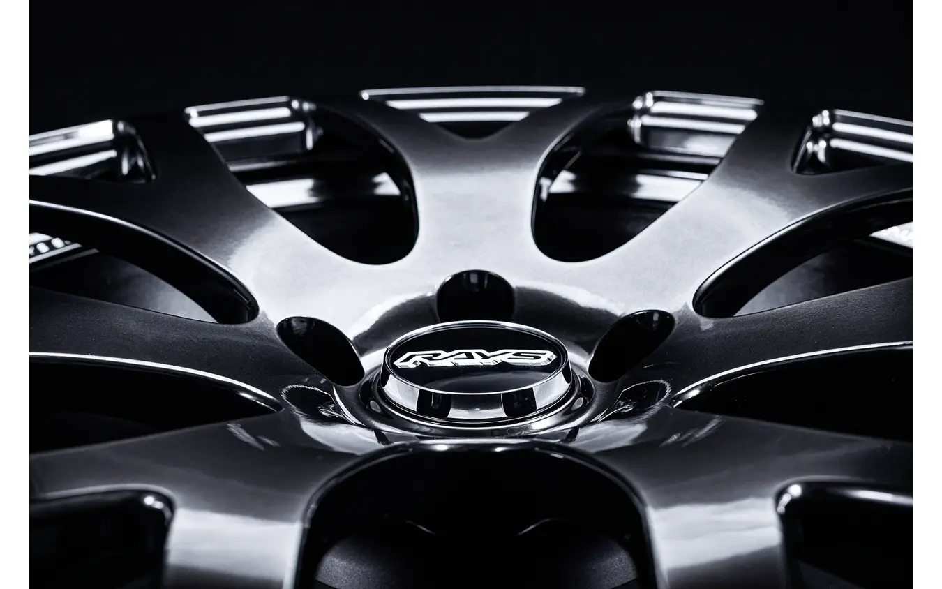 レイズ VMF S-01　（シャイニングスーパーブラック）