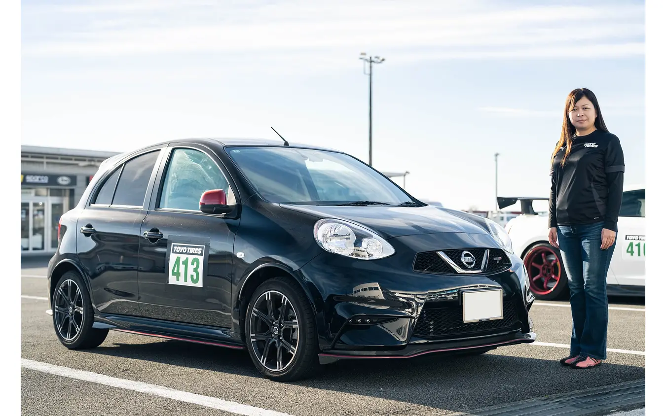 TOYO TIRES PROXES DRIVING PLEASURE