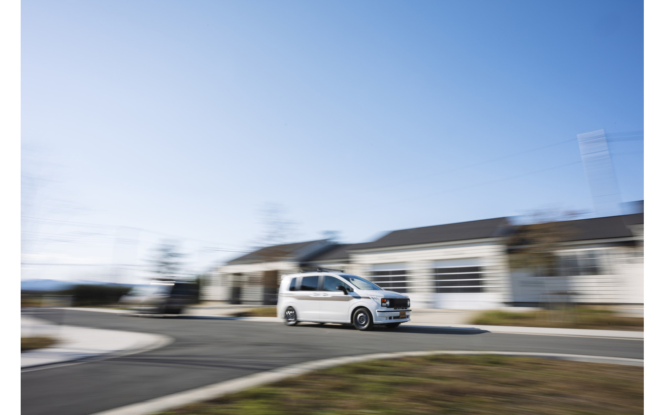 DAMD FREED ISOLATOR（フリード・アイソレーター）