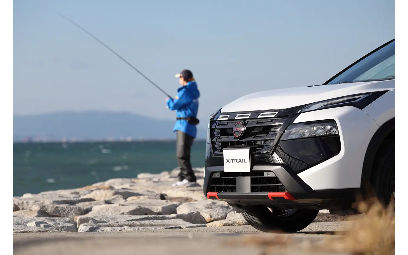 日産エクストレイル”ROCK CREEK“の魅力を人気インフルエンサー・あずあずが語る！