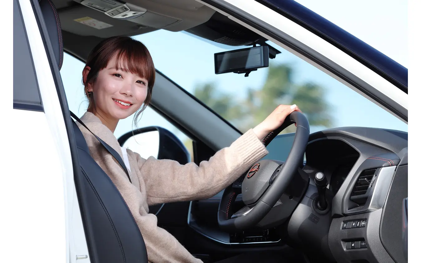 日産エクストレイル”ROCK CREEK“の魅力を人気インフルエンサー・あずあずが語る！