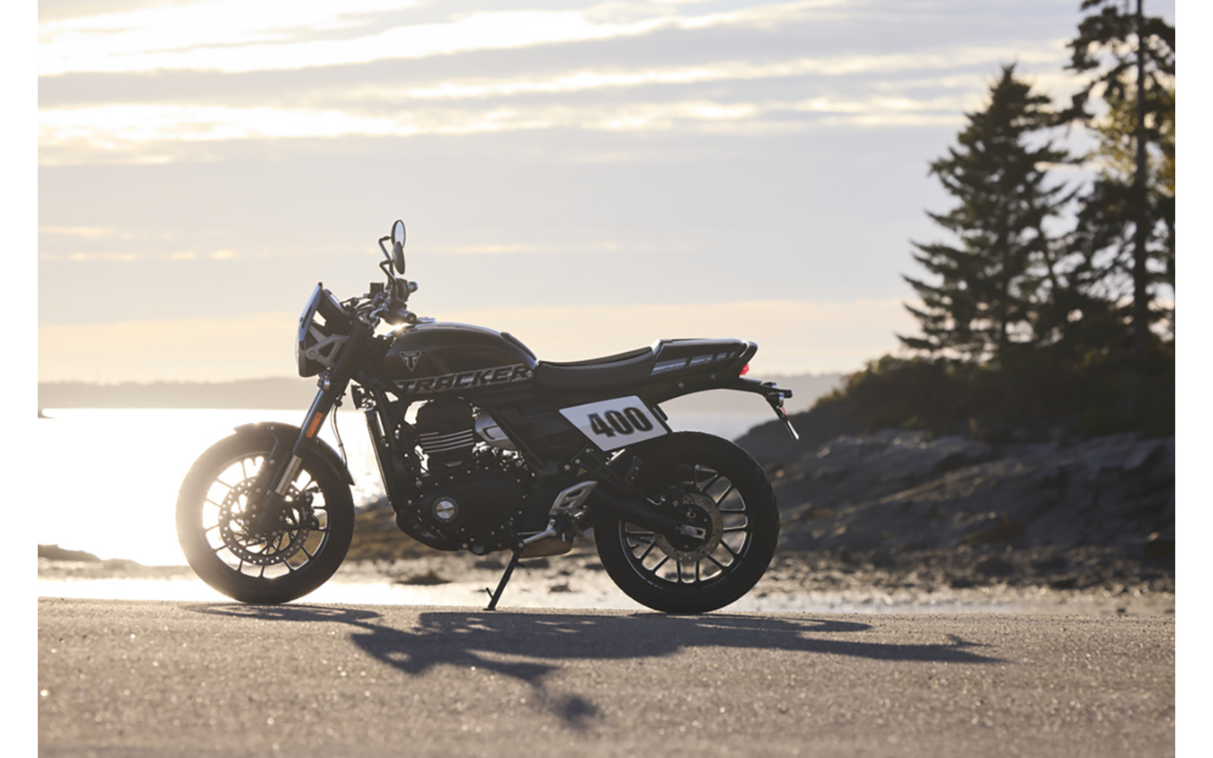 トライアンフ トラッカー400