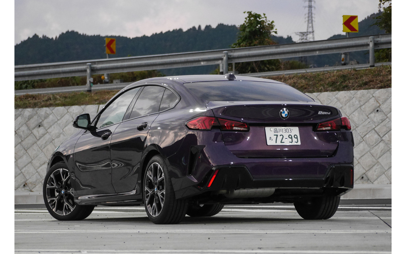 BMW 220dグランクーペ