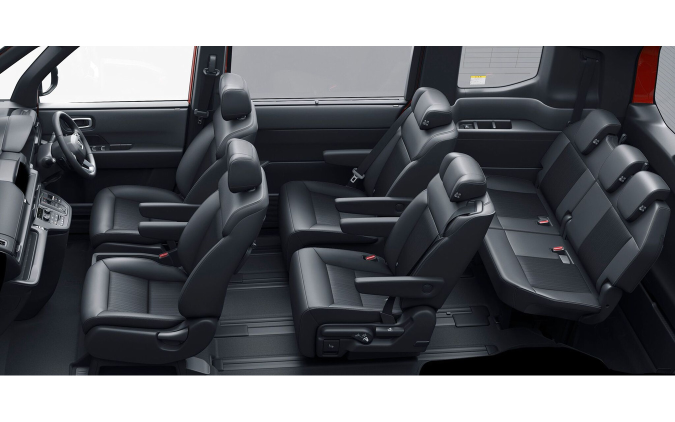 ホンダ ステップワゴン SPADA 30周年特別仕様車