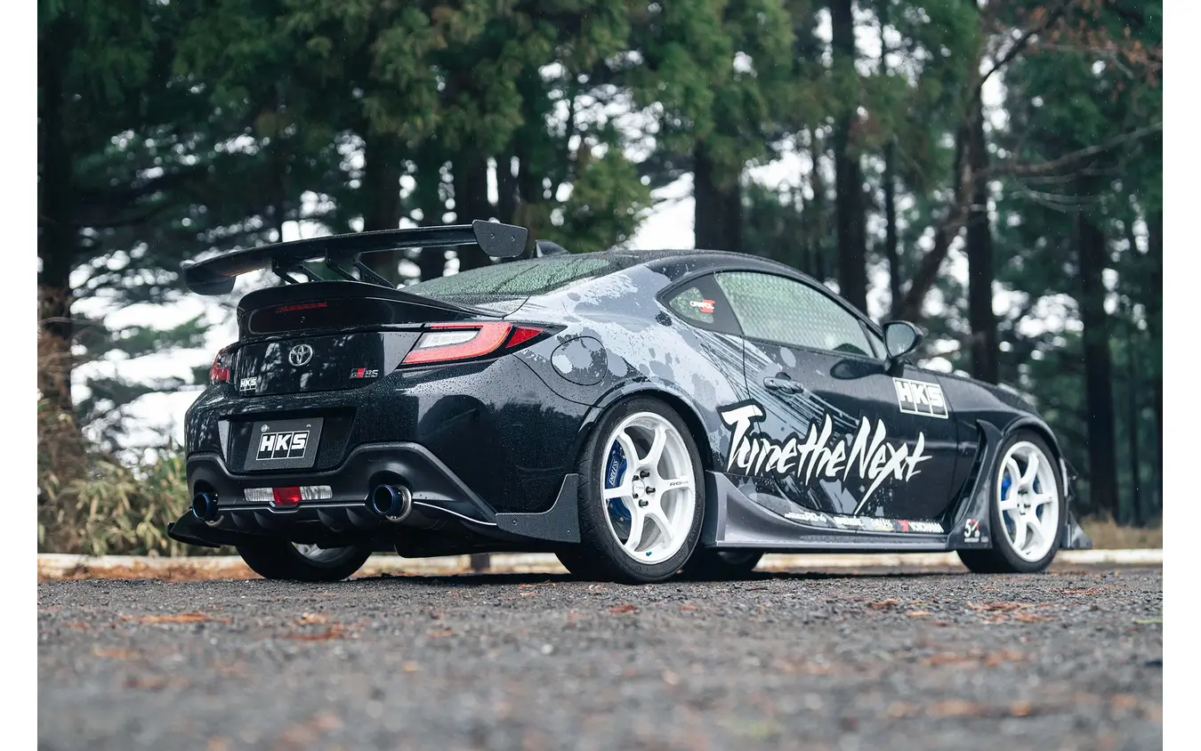 トヨタ GR86【HKS】
