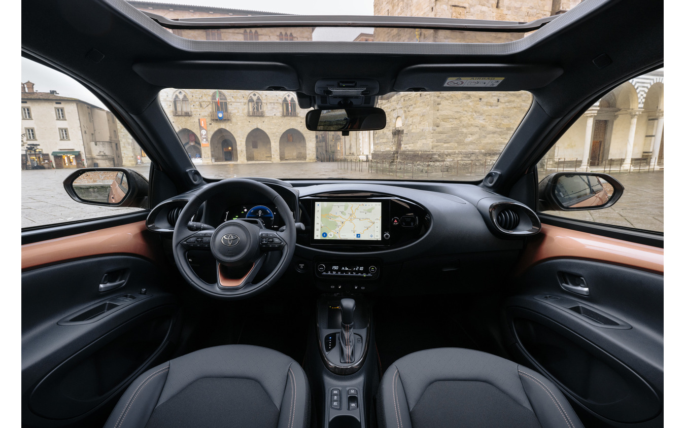 トヨタ・アイゴX 改良新型