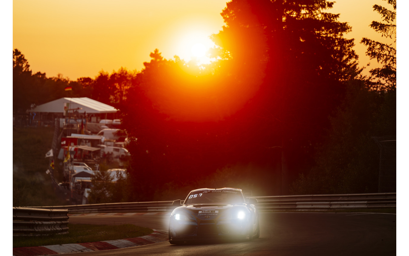 ニュルブルクリンク24時間耐久レース