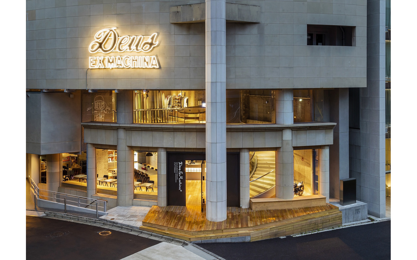 デウス・エクス・マキナ原宿