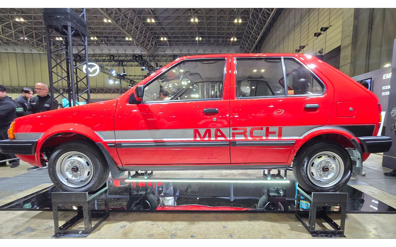 107個もあった凹凸もキレイに直されて、ほぼ新車状態のマーチ。