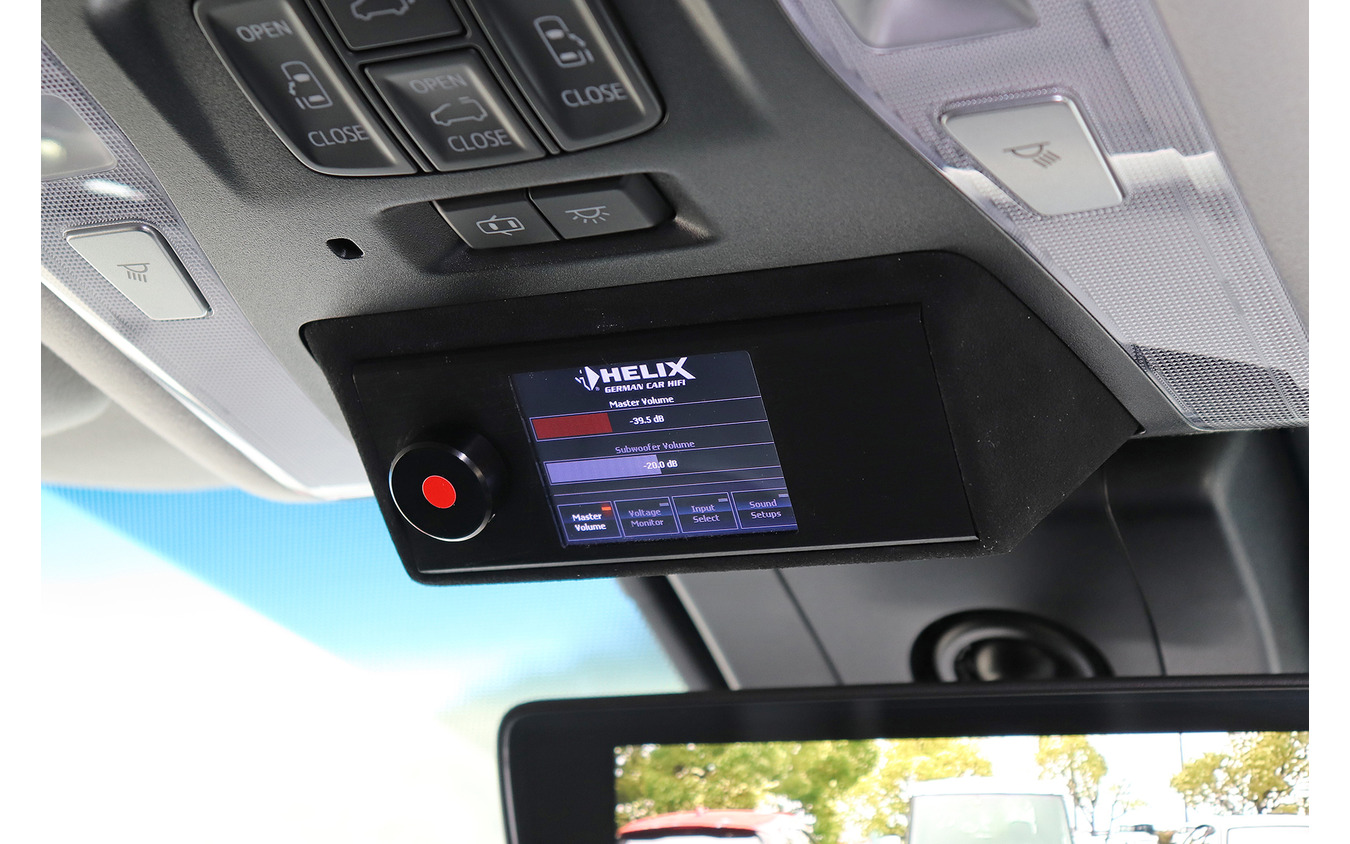 『サウンドカーペンター』（愛媛県東温市）にて製作されたオーディオカーの一例。