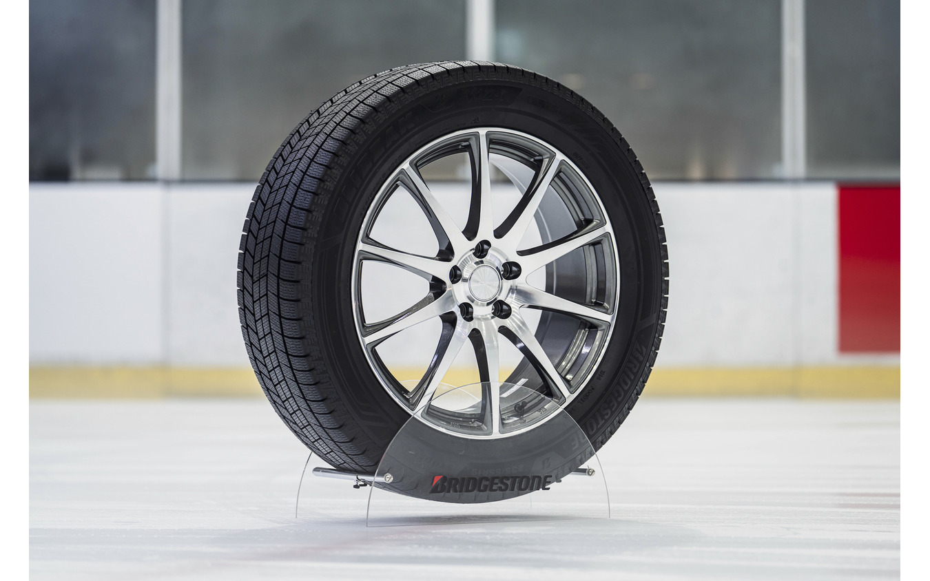 ブリヂストン「BLIZZAK WZ-1」試乗会