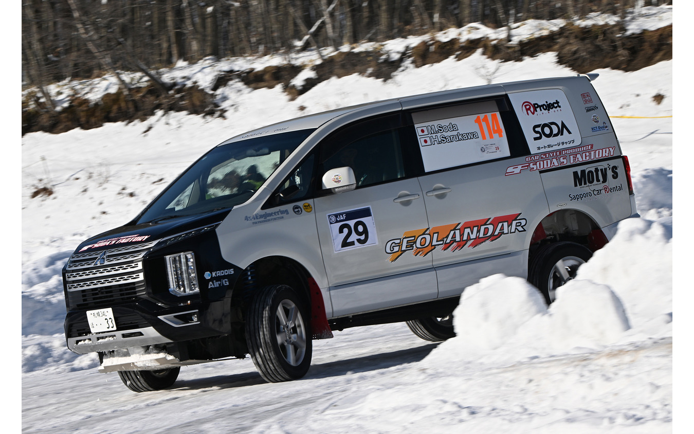 XC-1 クラス優勝の惣田政樹選手／猿川仁選手組