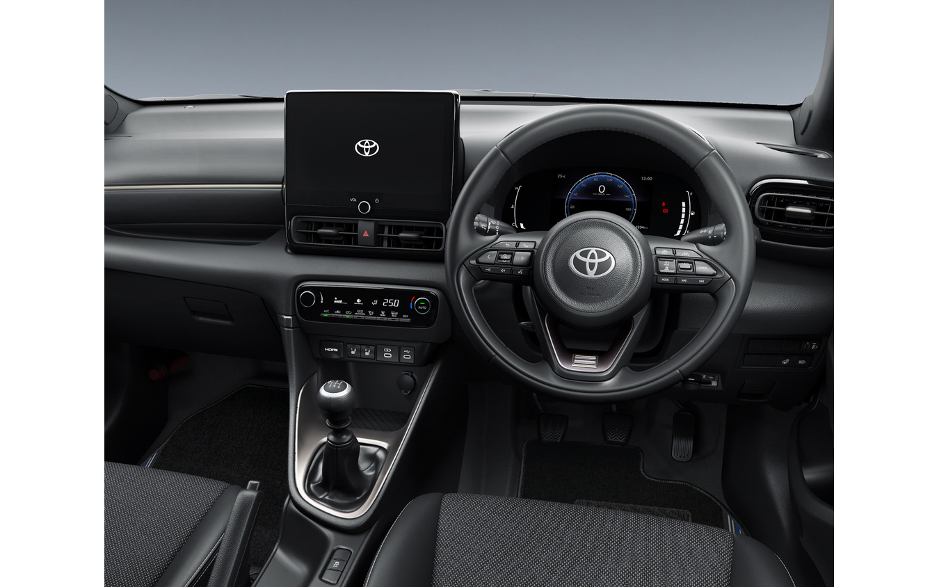 トヨタ ヤリス Z「URBANO」の6MT・2WD