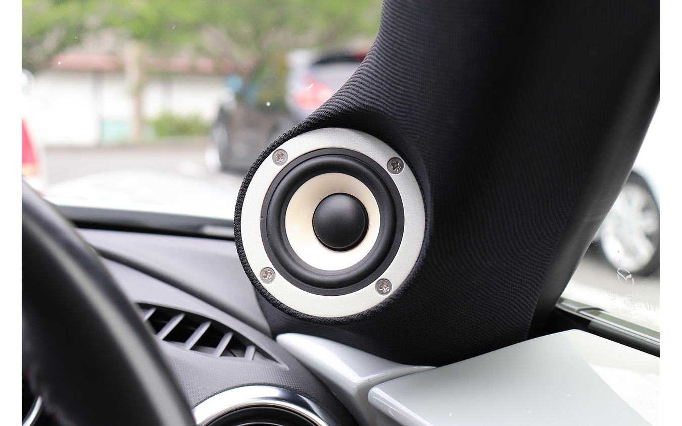 『M.E.I.』（広島県広島市）にて製作されたオーディオカーの一例。