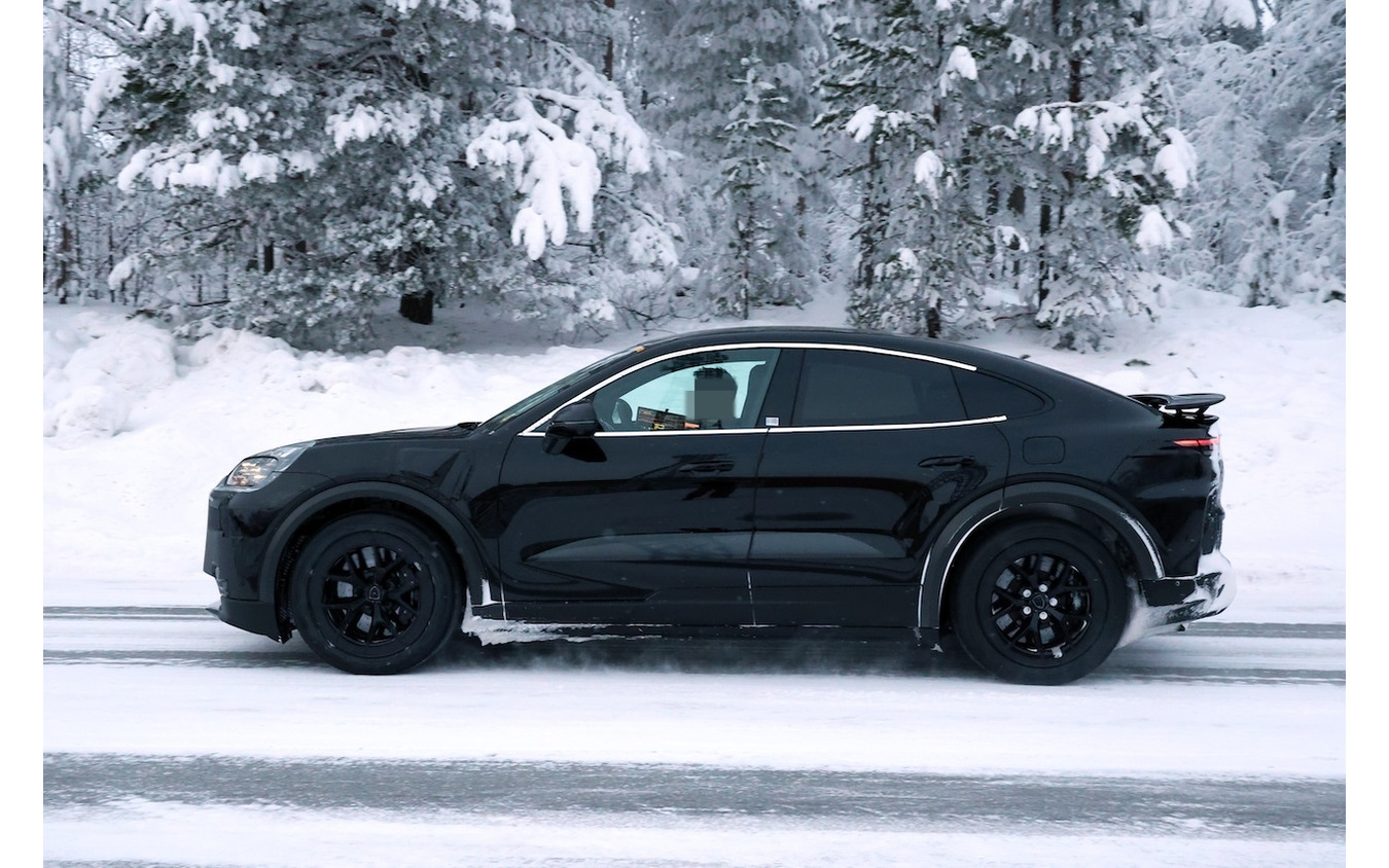 ポルシェ・カイエン・クーペ・ターボGTエレクトリックのプロトタイプ