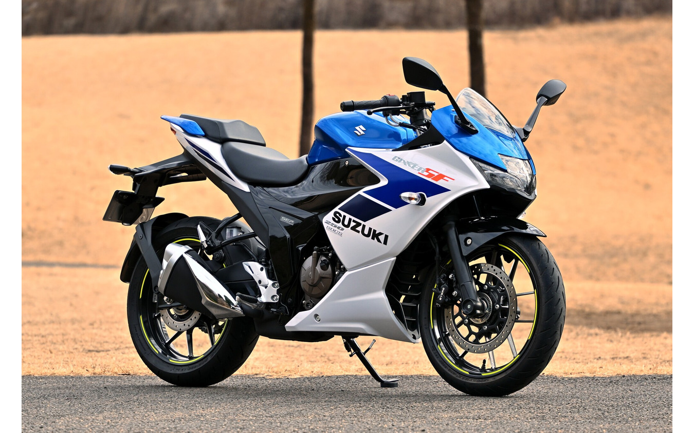 スズキ ジクサーSF250