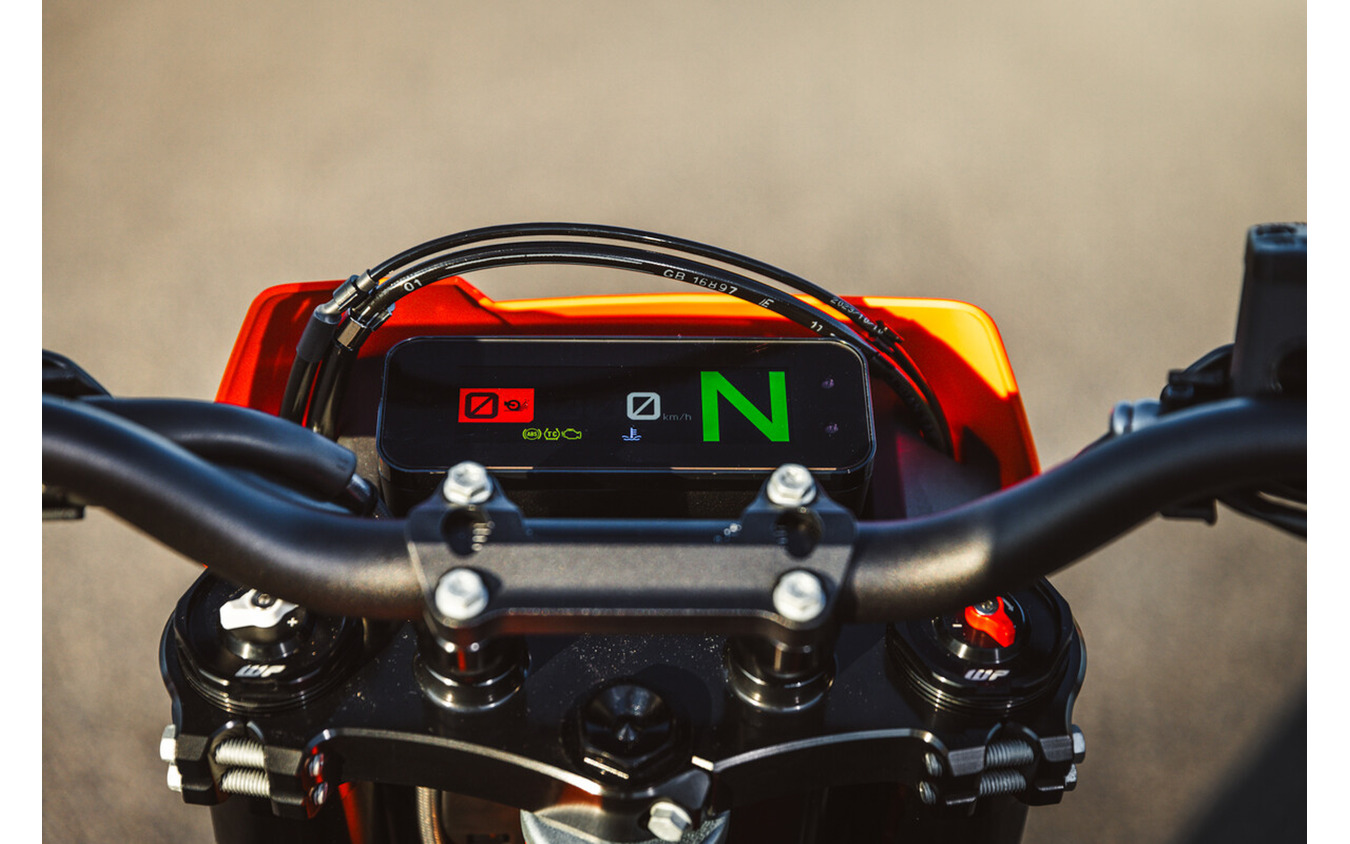 KTM 690 SMC R 2026年モデル