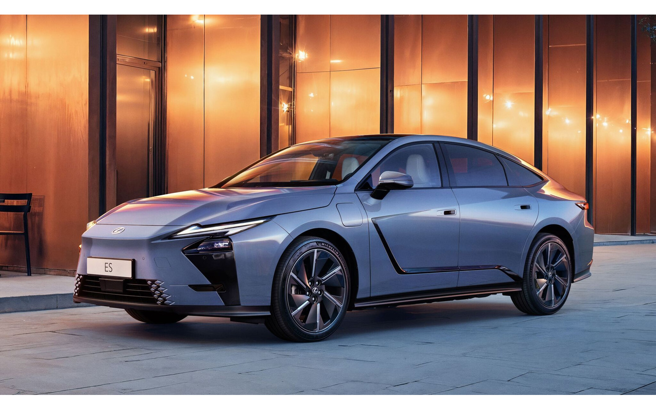レクサス ES 新型（欧州仕様）