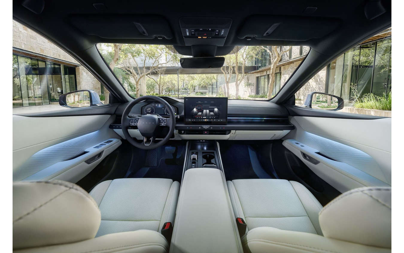 レクサス ES 新型（欧州仕様）