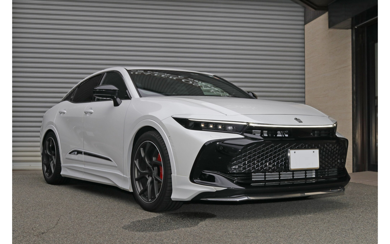 愛車のクラウンクロスオーバーにお気に入りのサウンドを奏でるDLSと精度の高さが気に入ったリゾルトを組み合わせて導入した。