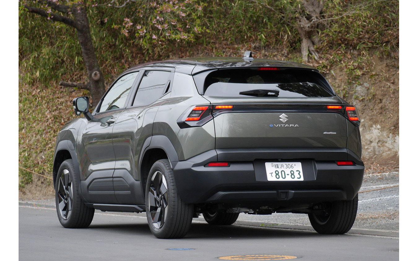 スズキ eビターラ Z 4WD