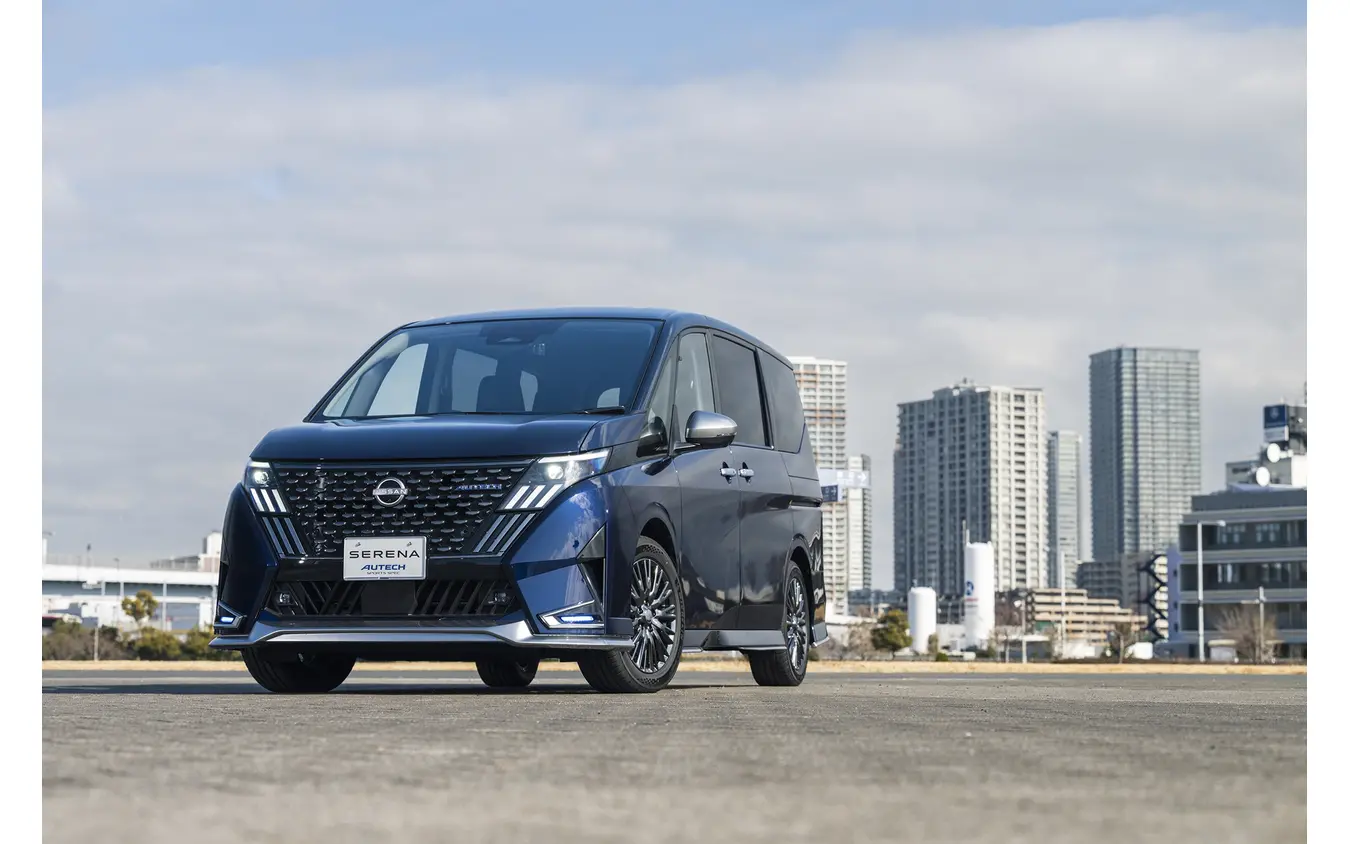 日産『セレナ AUTECH SPORTS SPEC』